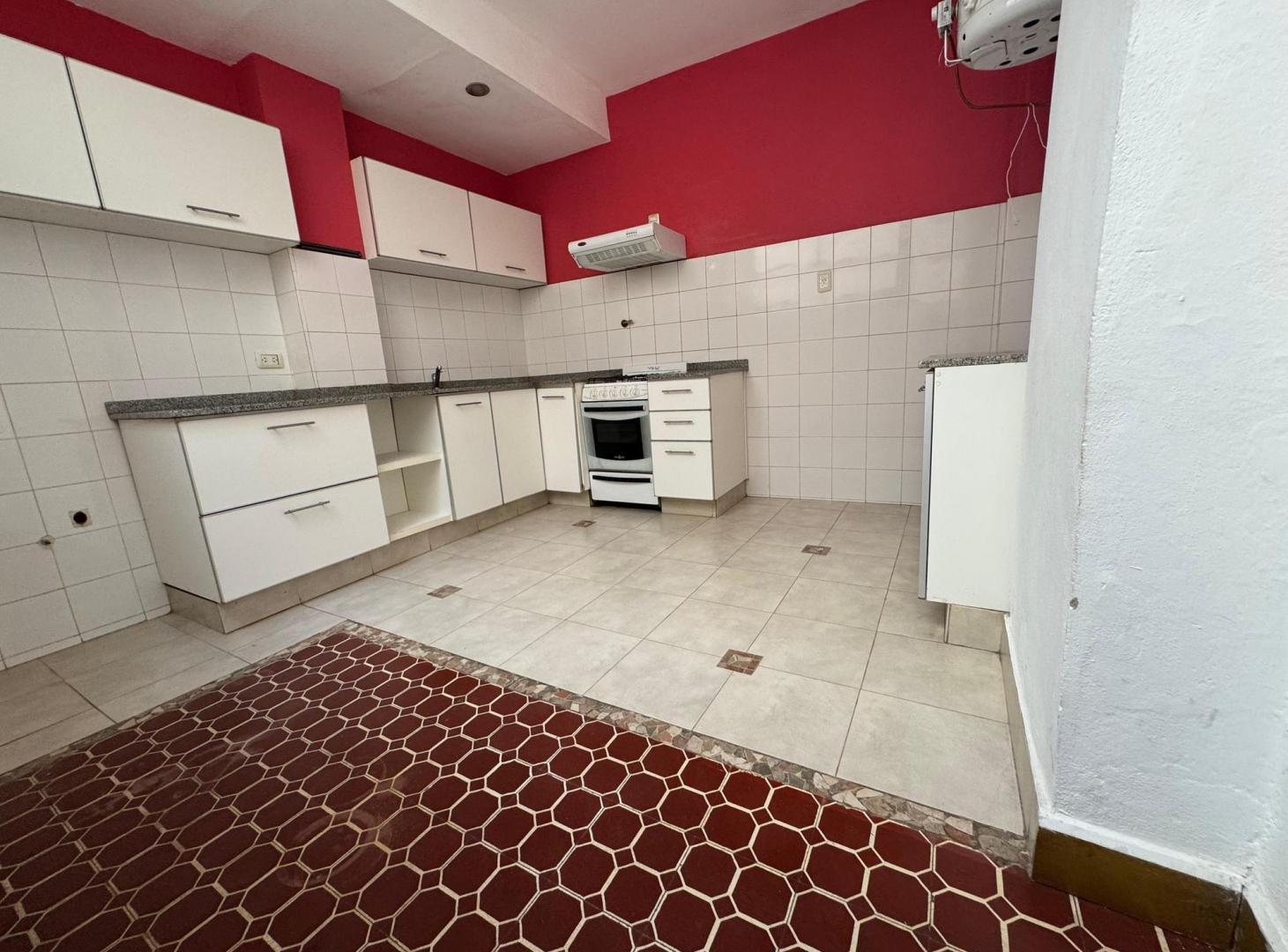 Foto de ALQUILER DEPARTAMENTO AMPLIO 2 DORMITORIOS EN BARRIO CENTRO, imagen 4