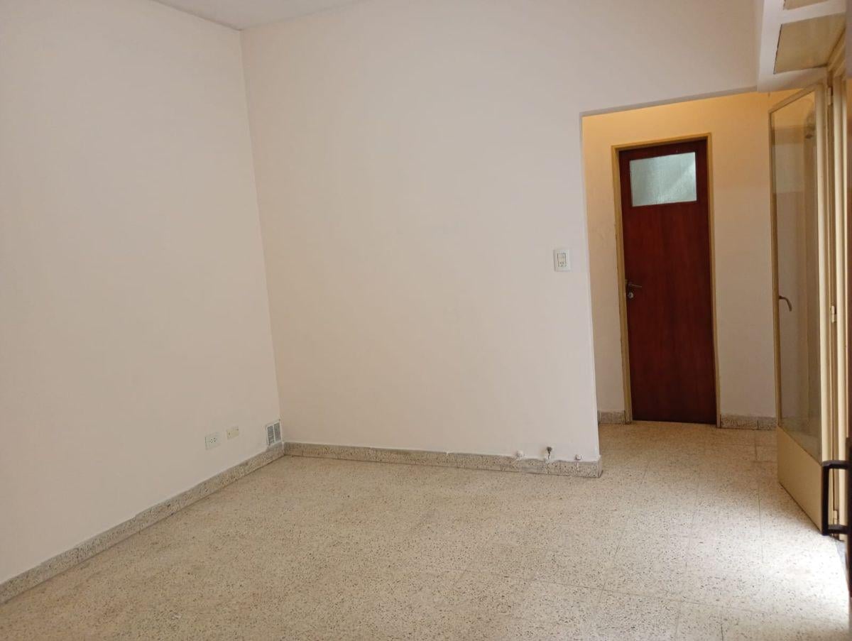 Foto de PH 2 AMBIENTES CON PATIO – PLANTA BAJA – SIN EXPENSAS, imagen 1