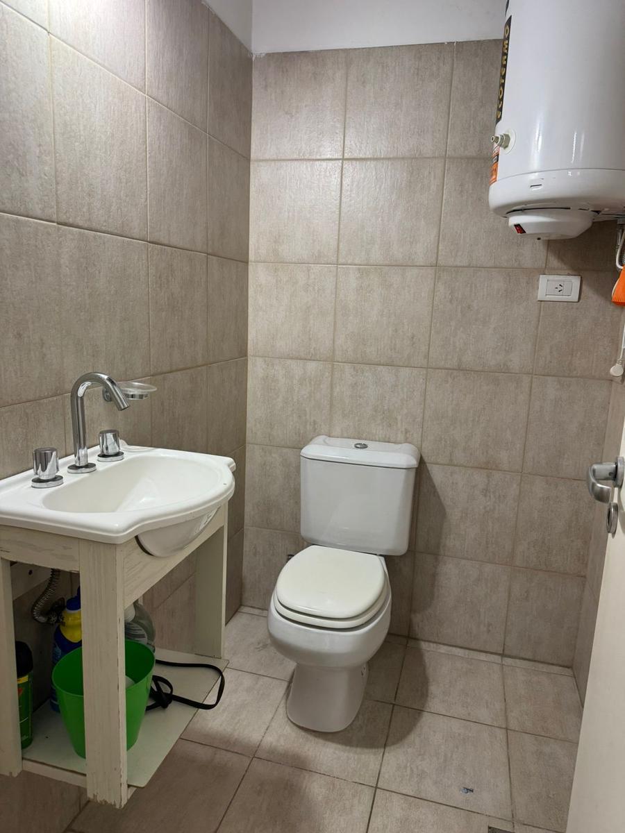 Foto de Local en venta con cochera, imagen 4