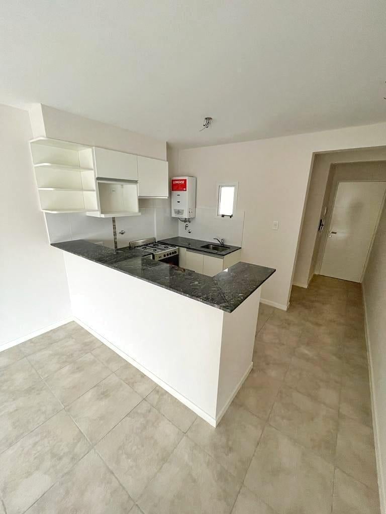 Foto de Departamento de un dormitorio con cochera, imagen 2