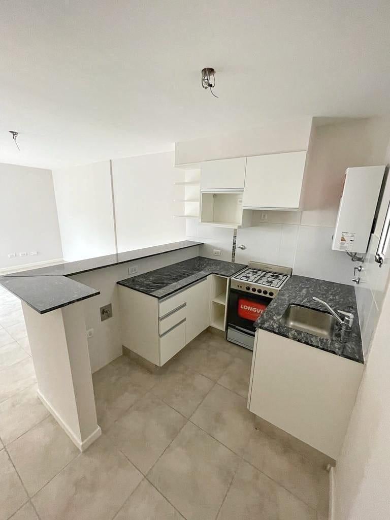 Foto de Departamento de un dormitorio con cochera, imagen 4