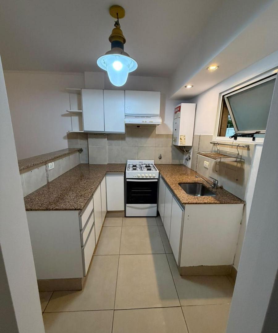 Foto de Departamento un dormitorio con cochera en alquiler, imagen 5