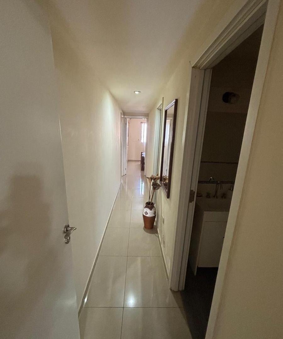 Foto de Departamento de dos dormitorios con cochera en venta, imagen 5