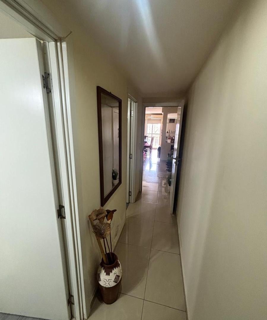 Foto de Departamento de dos dormitorios con cochera en venta, imagen 4