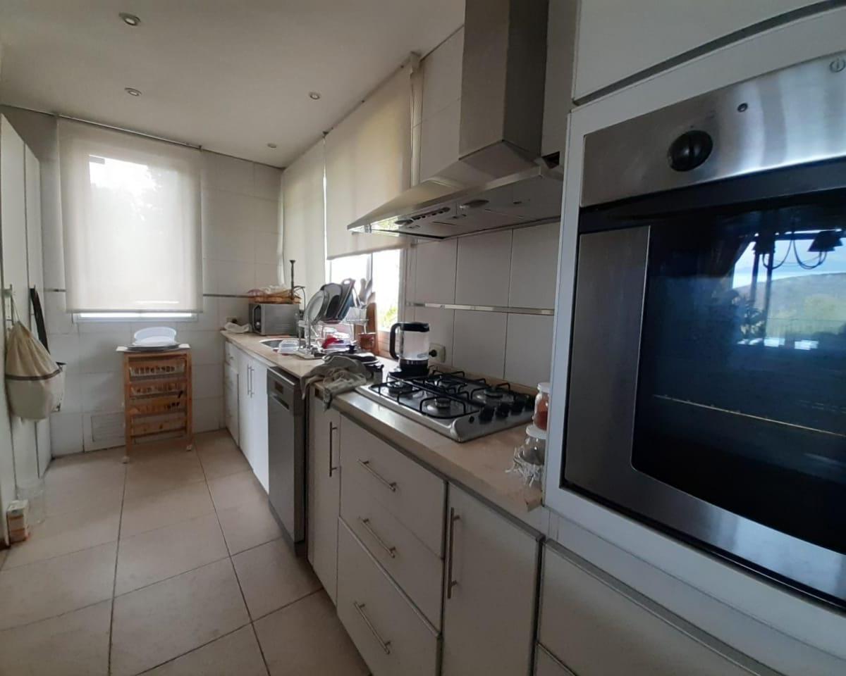 Espectacular Casa en Venta en Barrio Privado Laderas de Chacras. 3