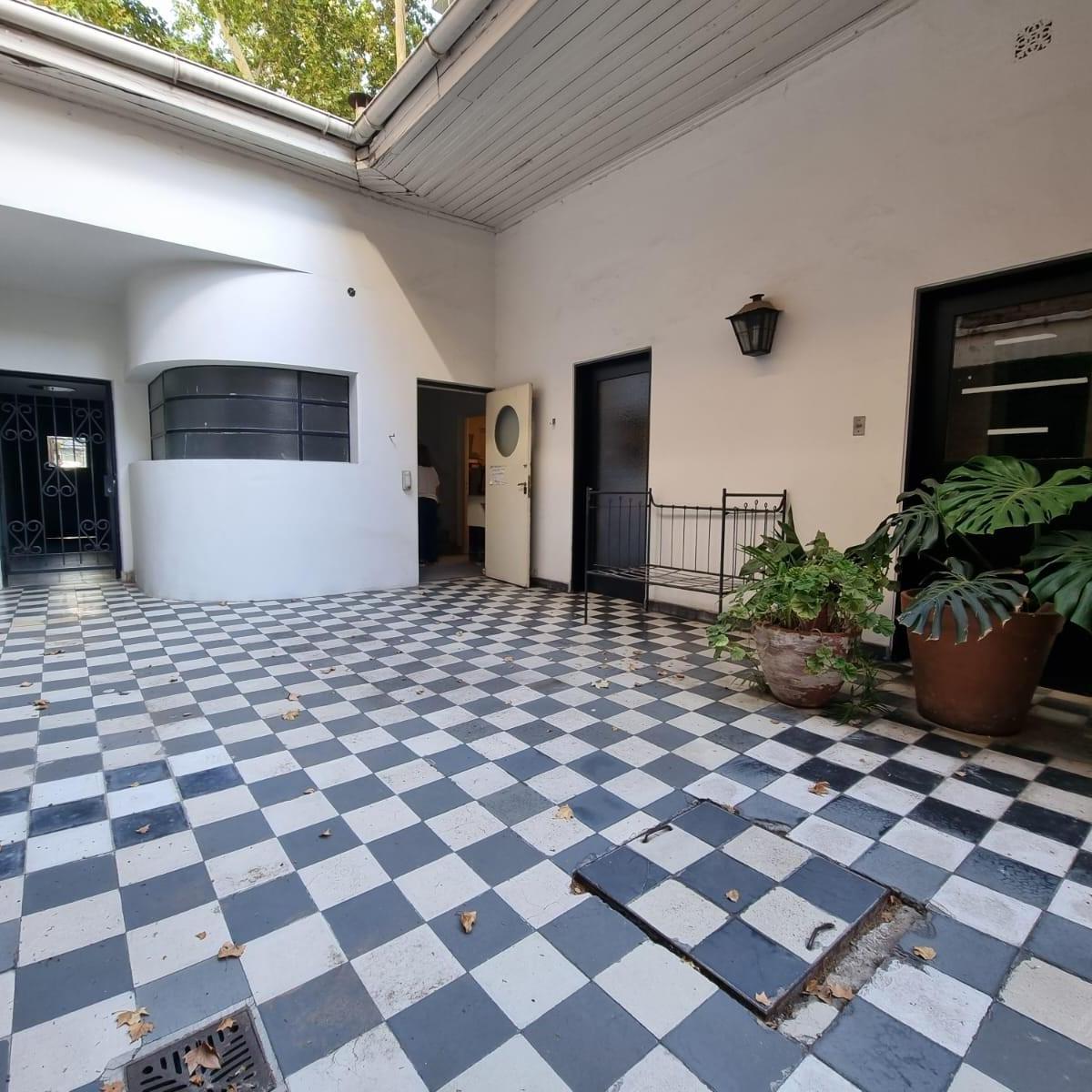 Espectacular Casona a Mtrs de Peatonal Sarmiento 5