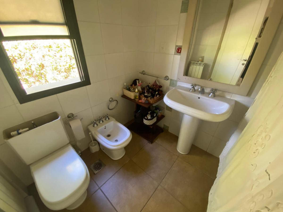Casa en Planta Baja, en Venta. Barrio Pueyrredón. Corazón de Chacras de Coria. 1
