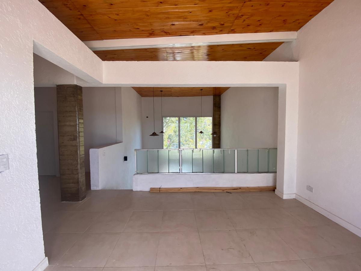 Amplio Duplex Frontal en Venta en Complejo Privado Sobre Boulogne Sur Mer 5
