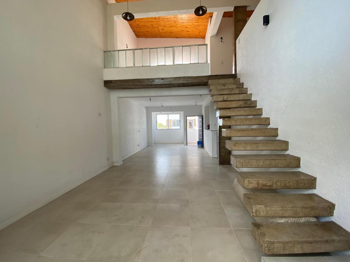 Amplio Duplex Frontal en Venta en Complejo Privado Sobre Boulogne Sur Mer 3