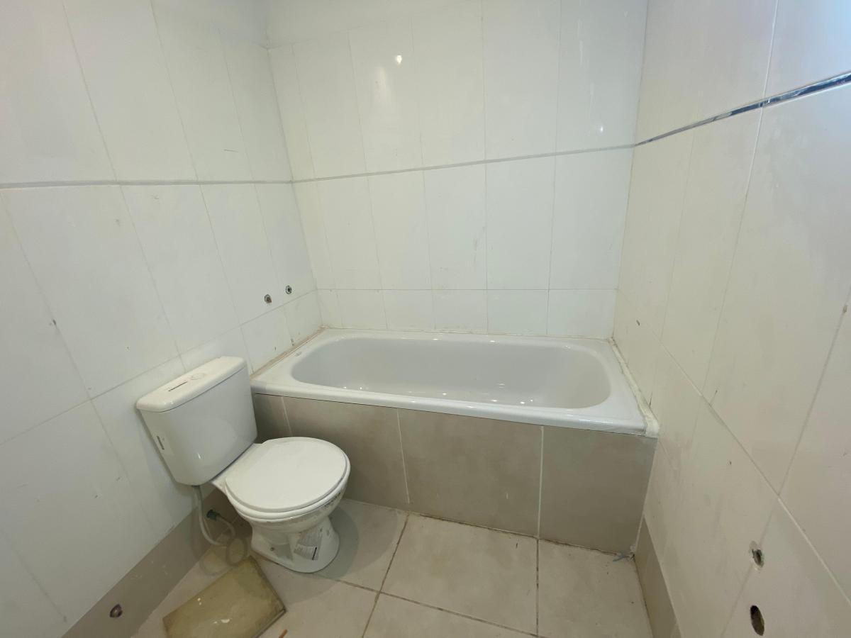 Amplio Duplex Frontal en Venta en Complejo Privado Sobre Boulogne Sur Mer 2