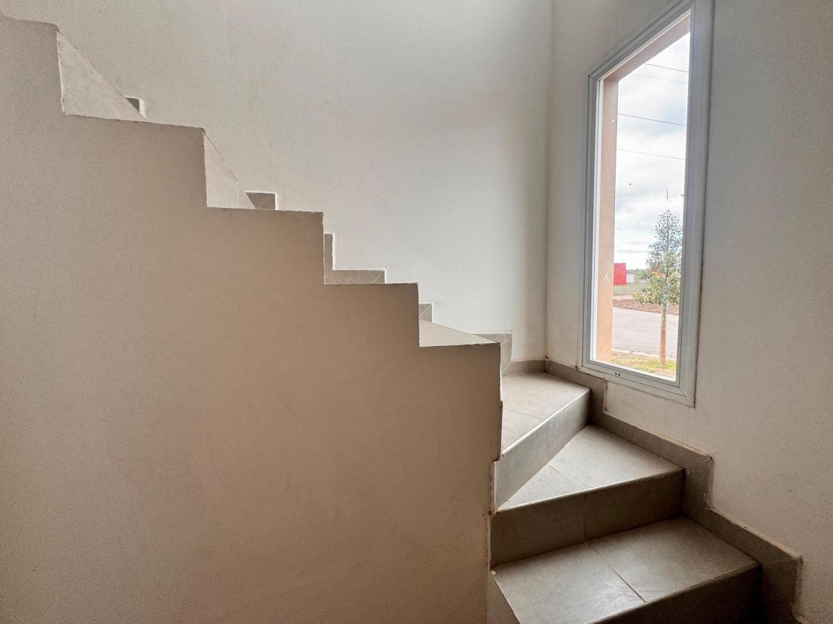 Apto Crédito! Dúplex a Estrenar en Venta en Las Cortaderas 3. 3 Dorm. Gllén. 4