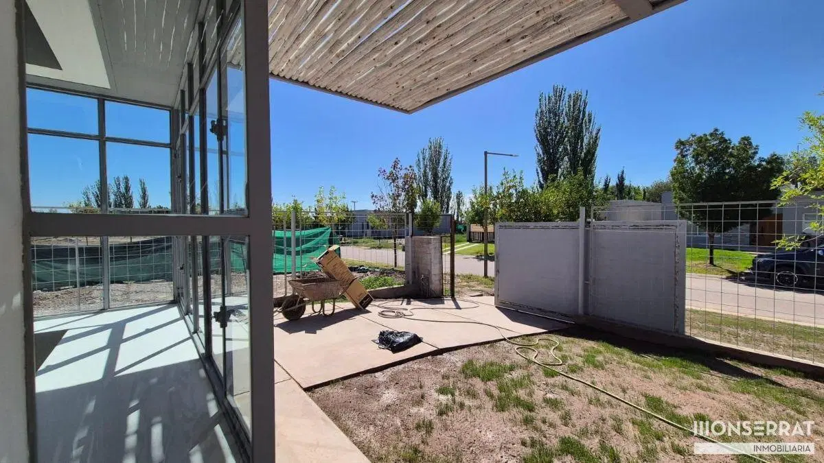 PH en venta c/ cochera en Luján de Cuyo 2