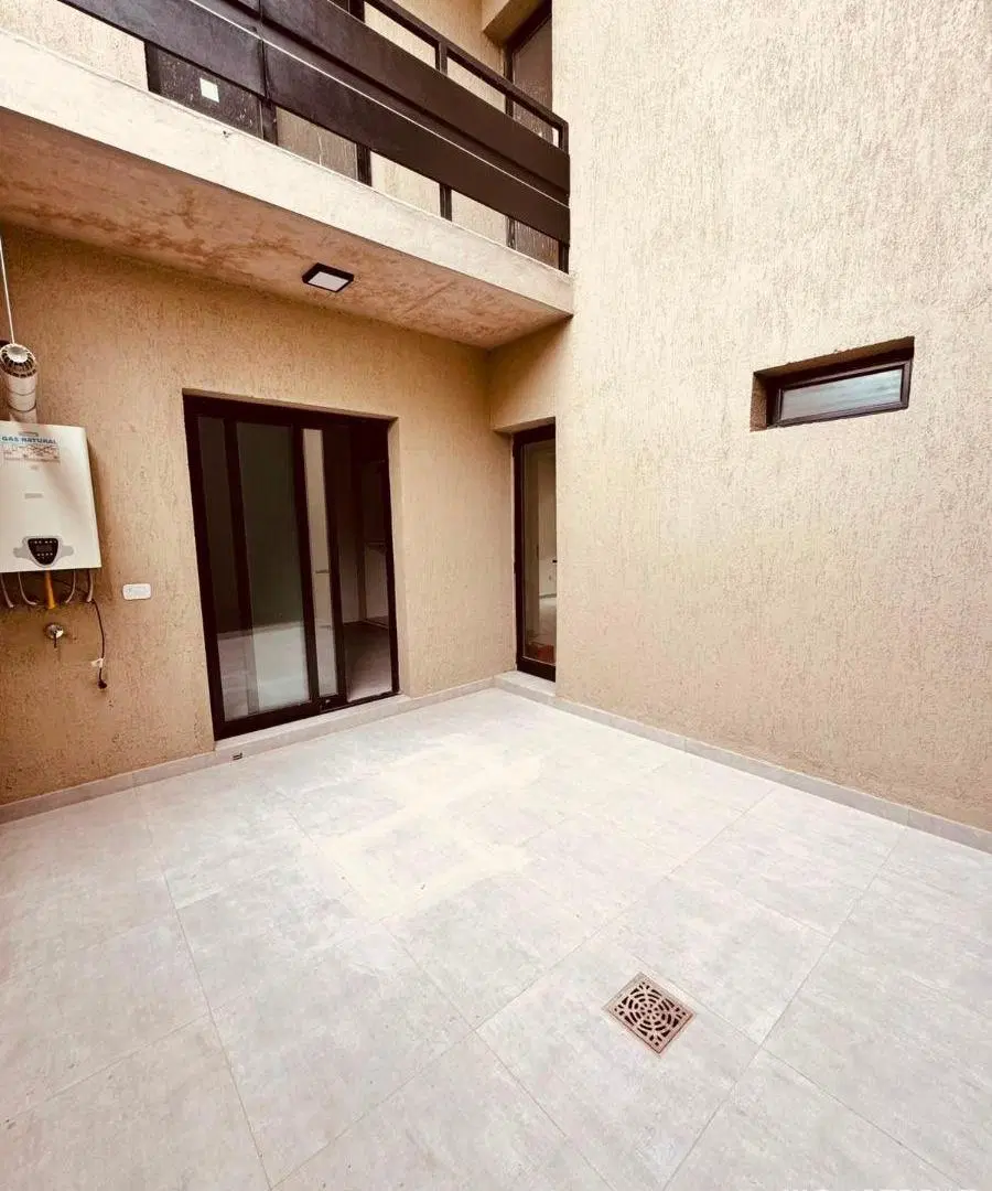 Departamento en venta c/ cochera en Maipú 8