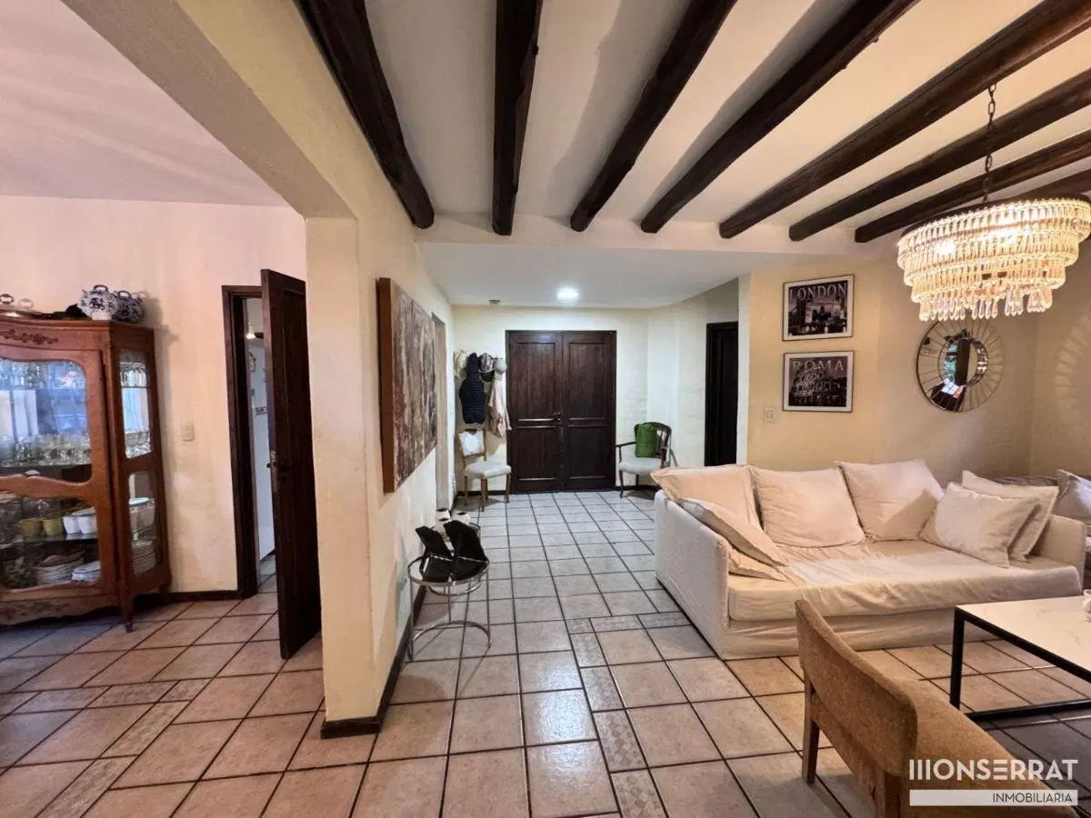 Casa en venta c/ cochera en San Francisco del Monte 3