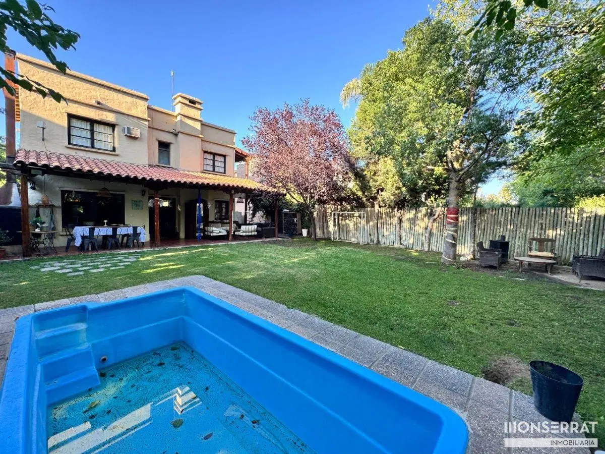 Casa en venta c/ cochera en San Francisco del Monte 5