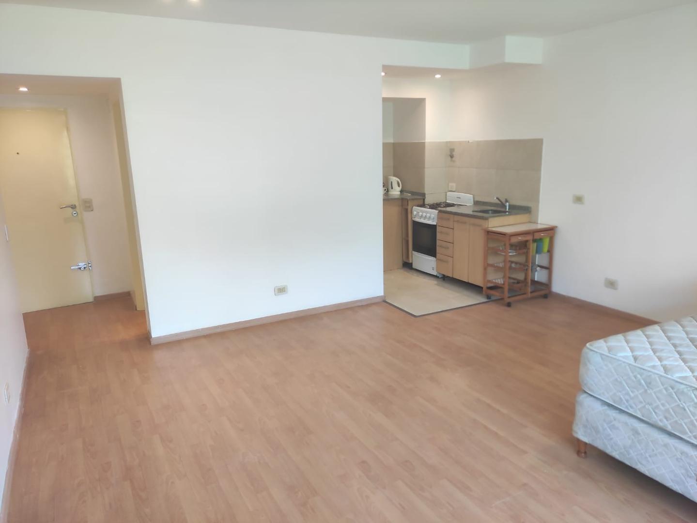 Foto de Monoambiente 35m2 con balcón al frente, imagen 1