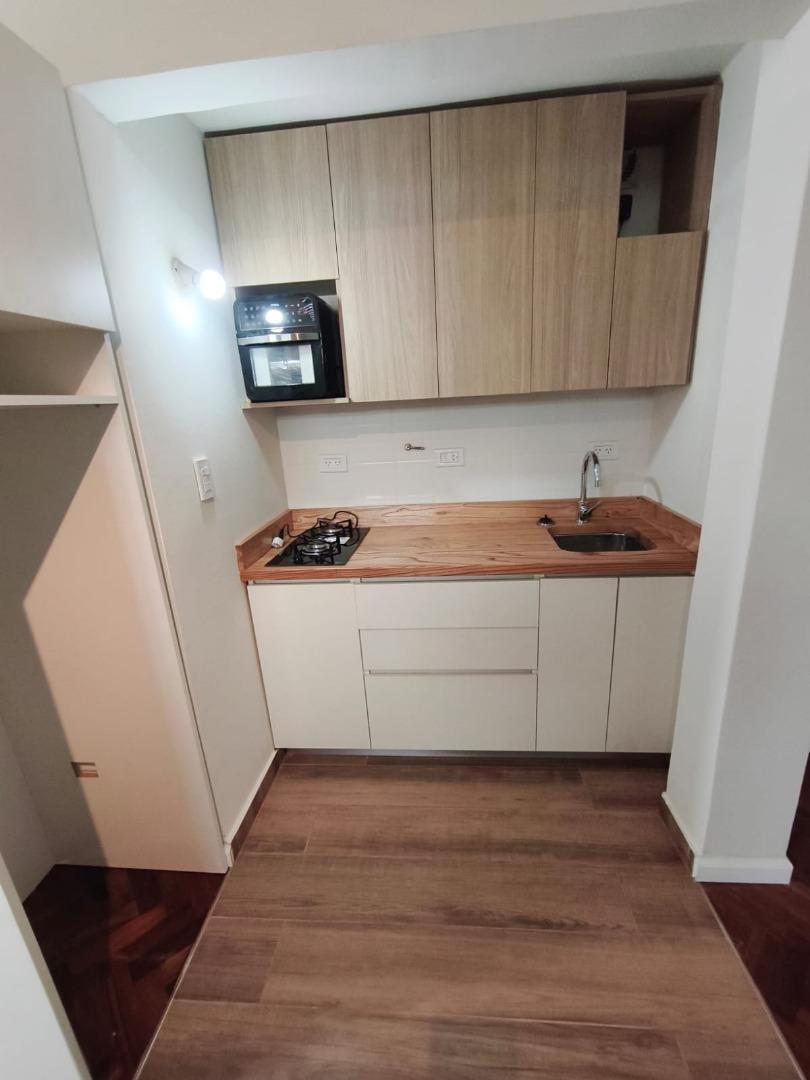 Foto de HERMOSO MONOAMBIENTE REMODELADO PISO 9, imagen 4