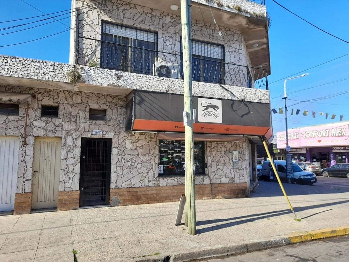 Foto de PH EN ESQUINA PRIMER PISO, imagen 1