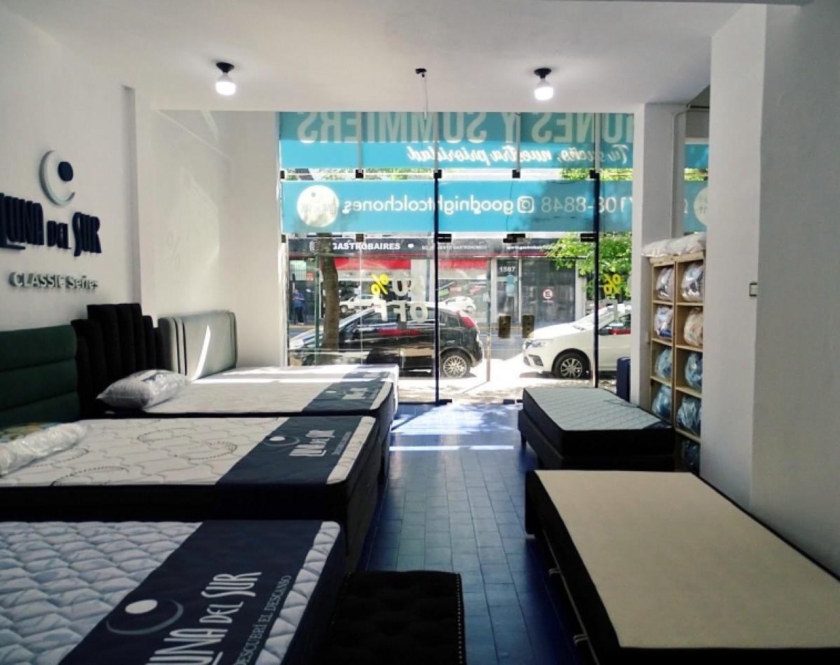 Venta de Casa con Local 7 Ambientes, Patio y Terraza 1
