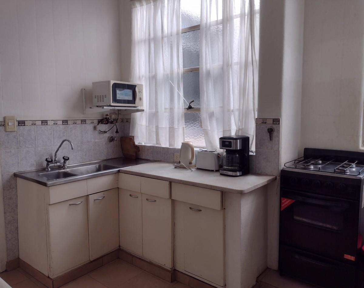 Venta Dpto 3 Ambientes en Monserrat 2