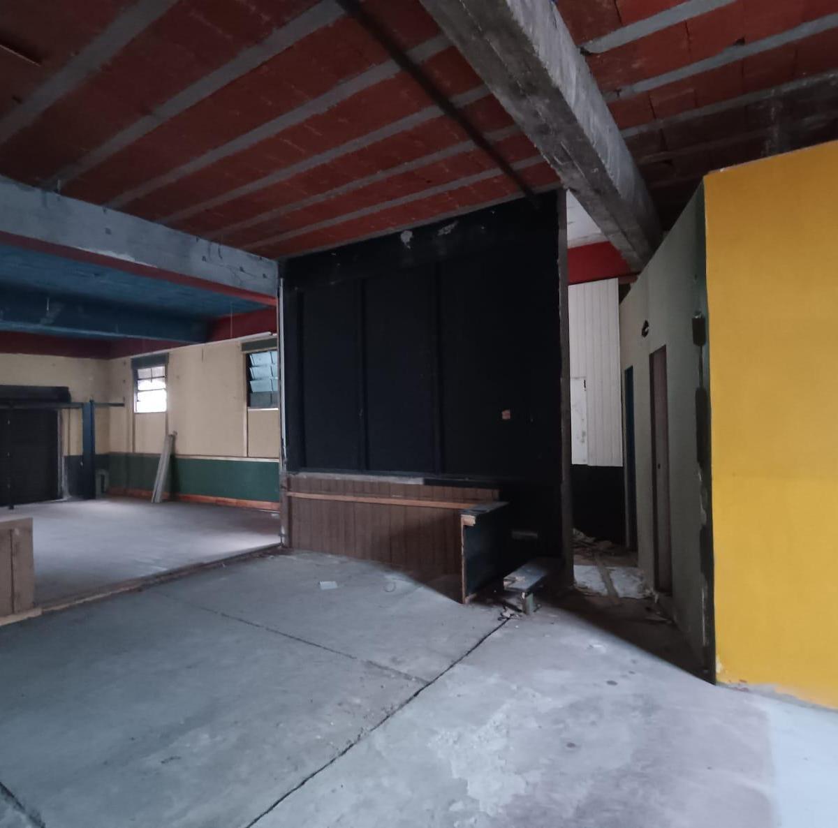 Venta - Local/galpon 4