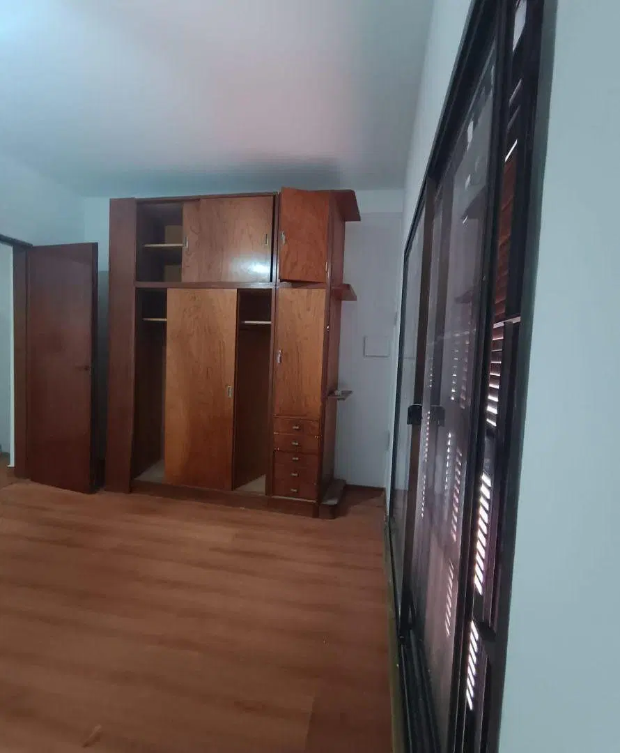 Venta casa planta alta 3 ambientes 2