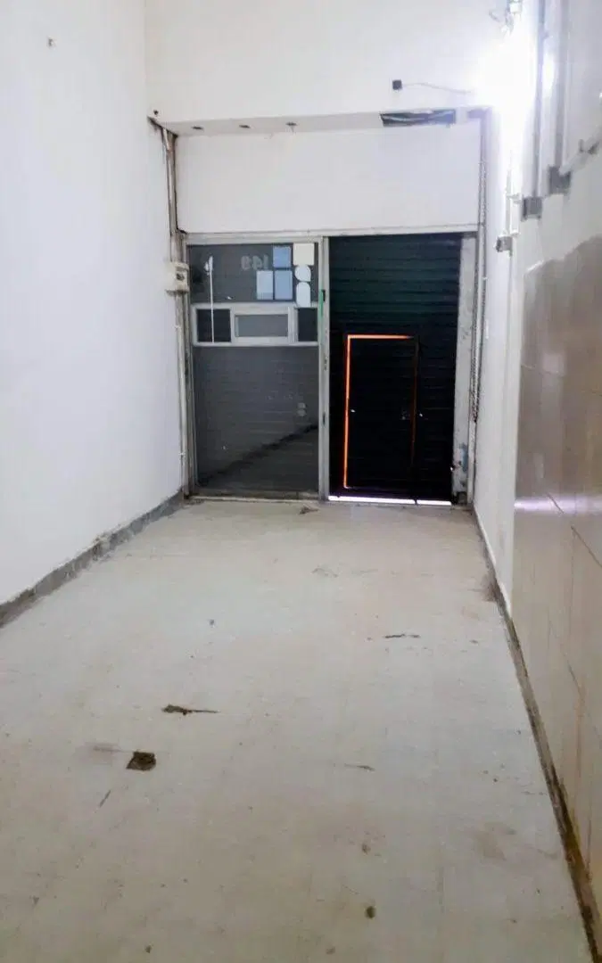 Alquiler Local Comercial / Avellaneda Centro 4