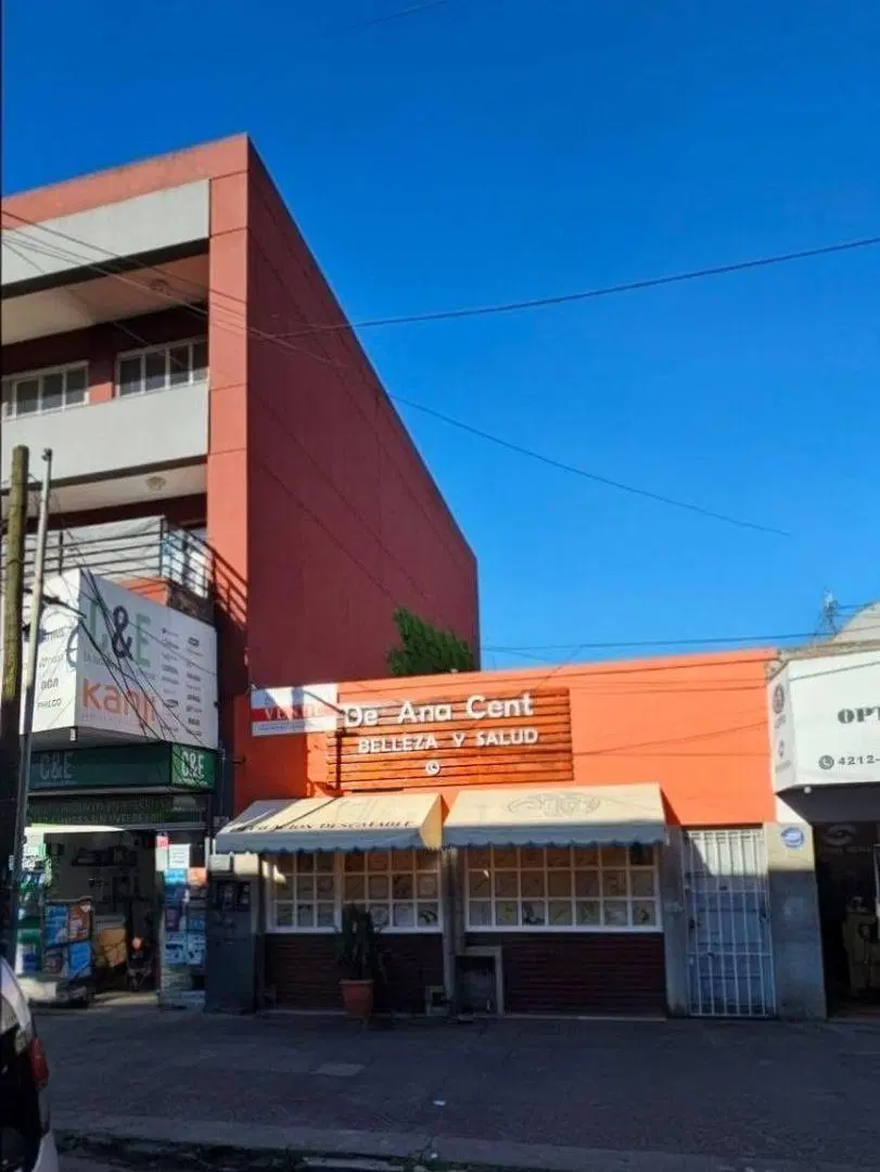 Venta en Block - 2 Locales Comerciales 8