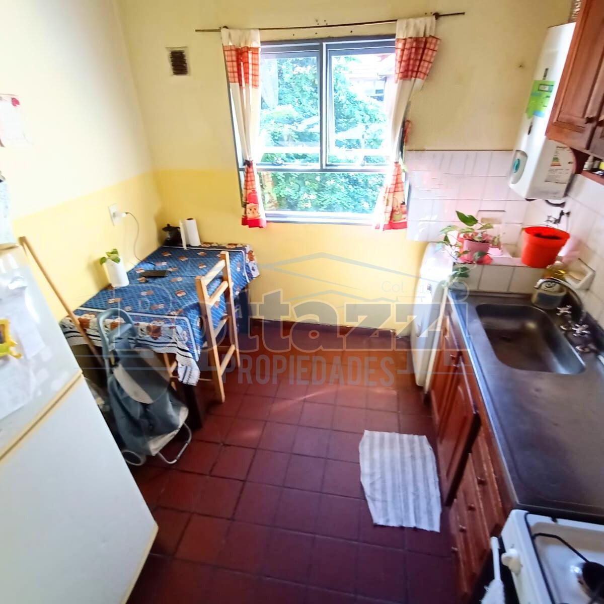 Excelente 4 Ambientes con Entrepiso - Barrio Odisa 2