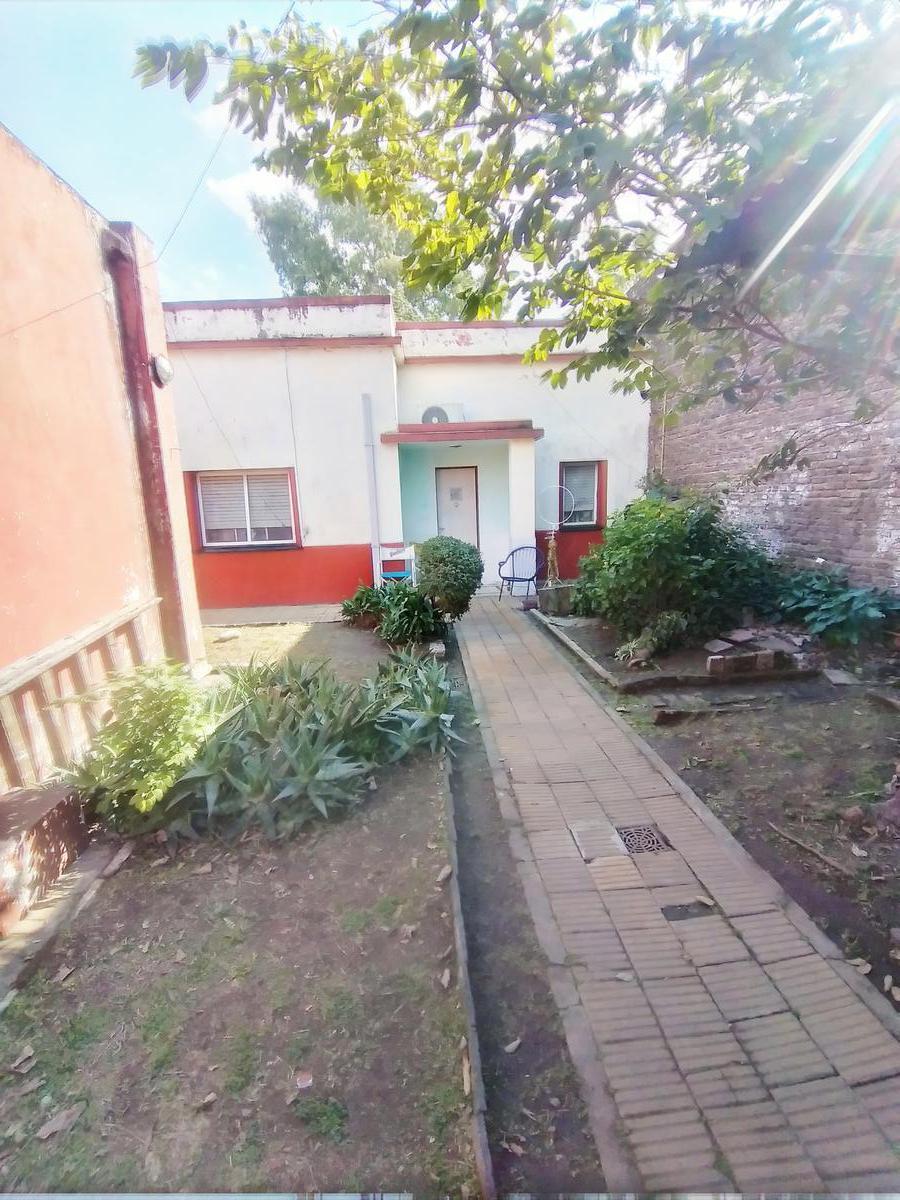 Venta en Block - 4 Casas Sobre Lote de Mas de 600 m² - Ideal Emprendimiento 3