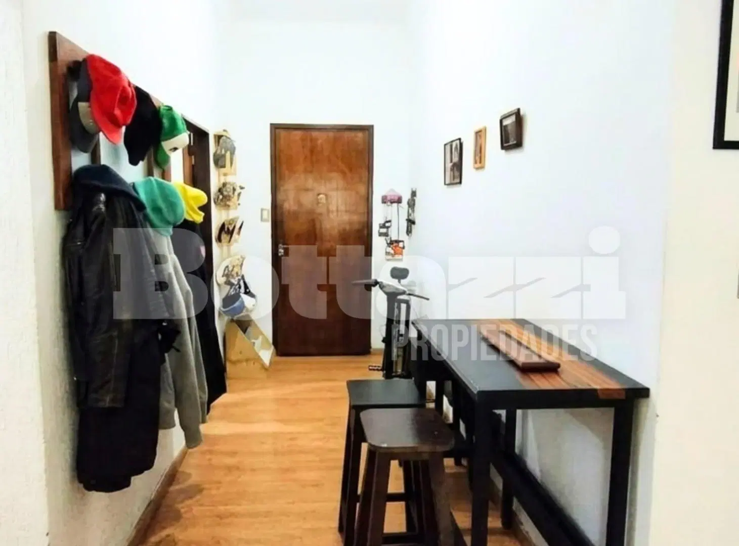 Amplio 3 ambientes en PB con patio - Ubicación estratégica 2