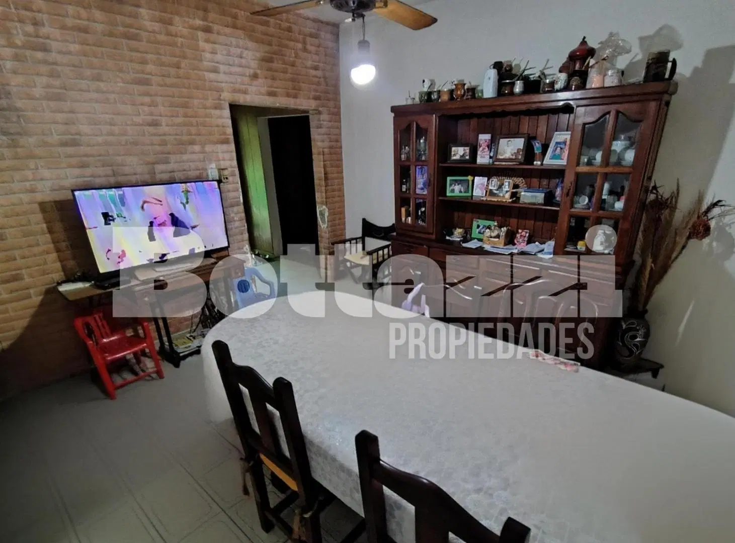 VENTA EN BLOCK Casa 3 ambientes más departamento en planta alta 4