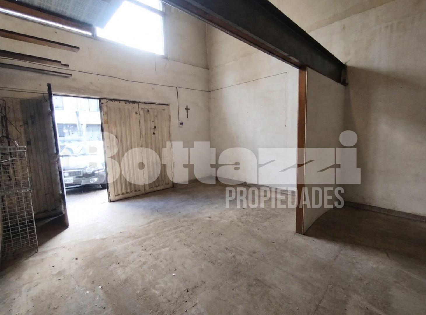 Foto de Depósito en pleno centro de Banfield VARIOS DESTINOS, imagen 5
