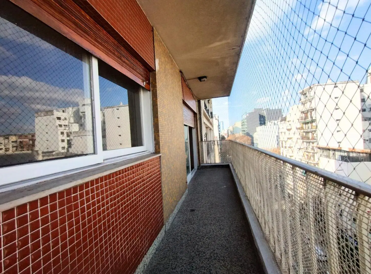 Hermoso y amplio departamento 4 ambientes en excelente zona 2