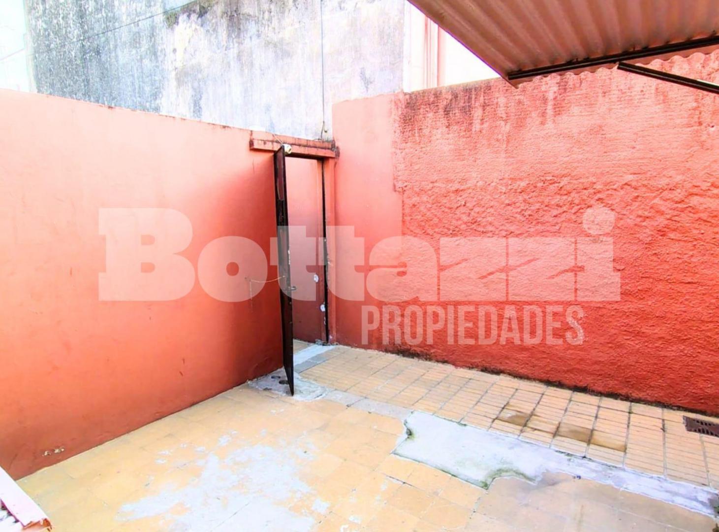 Foto de Ph interno para uso profesional / Oficina / Showroom / taller, imagen 2