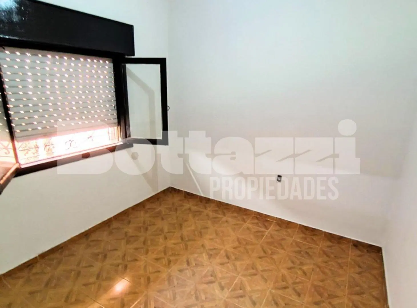 Ph interno para uso profesional / Oficina / Showroom / taller 5