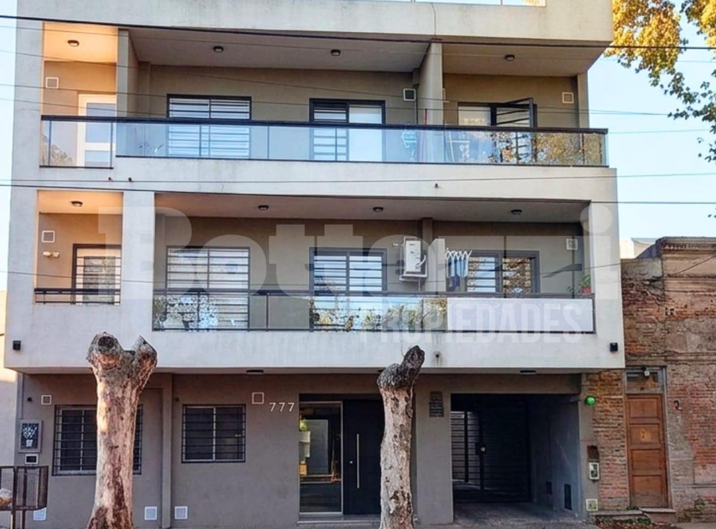 Foto de Excelente departamento 2 ambientes con cochera y terraza propia con, imagen 1