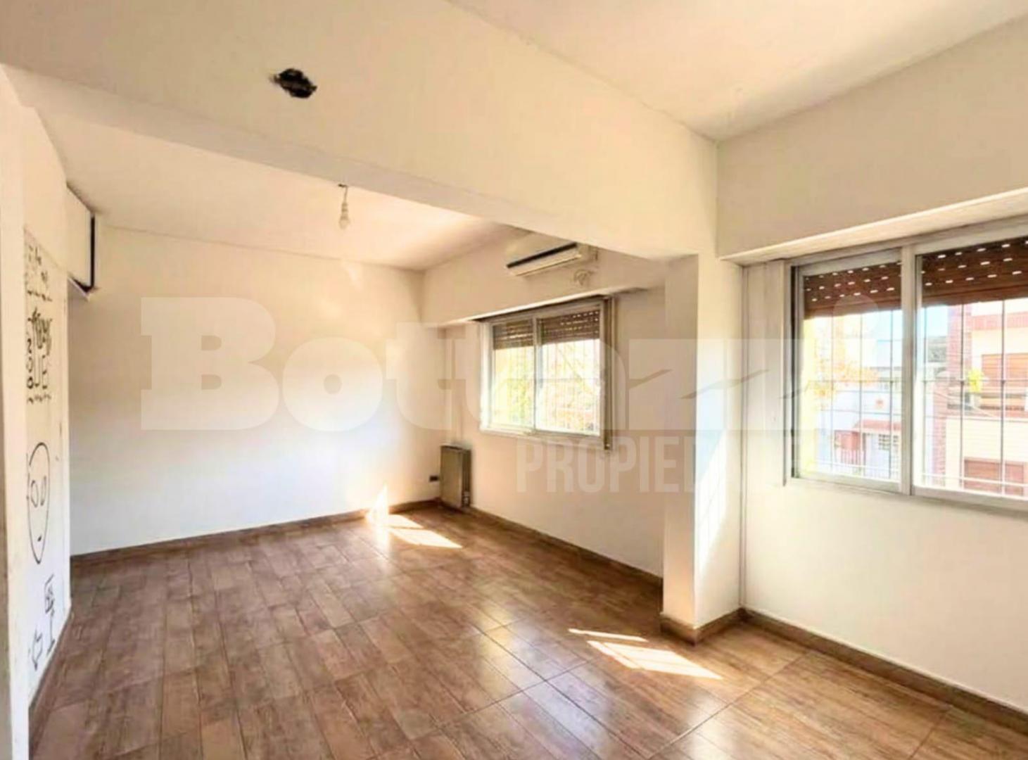 Foto de EXCELENTE CASA 4 AMBIENTES CON PARQUE Y PISCINA- Excelente ubicación, imagen 5