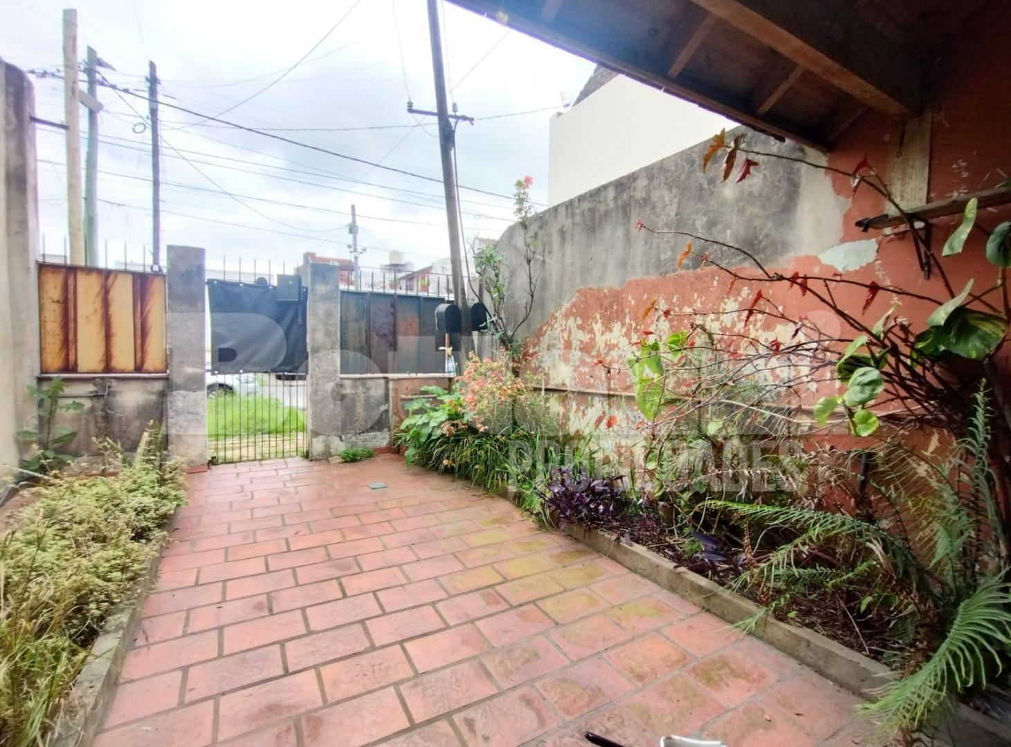 Foto de PH 3 AMBIENTES CON PATIO Y LOCAL A REFACCIONAR, imagen 5
