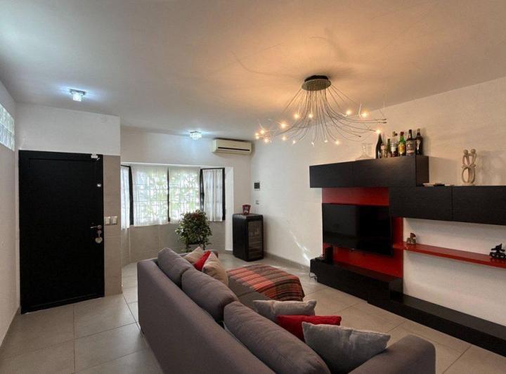 VENTA CASA 7 AMBIENTES GARAGE PATIO TERRAZA 3