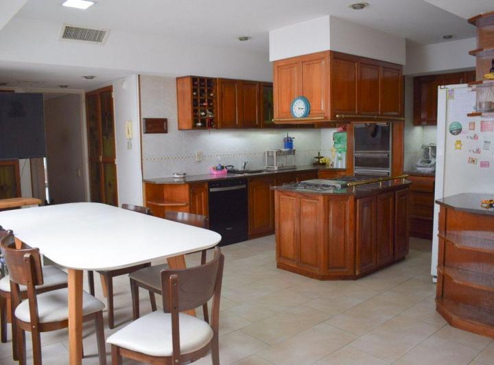 PISO  DEPARTAMENTO 5 AMBIENTES CON BALCON TERRAZA 1