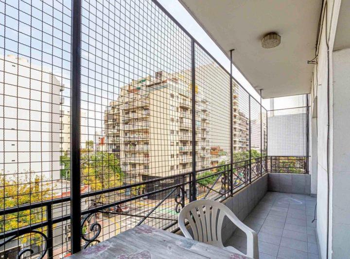 DEPARTAMENTO PISO 4 AMBIENTES BALCON BOEDO 2