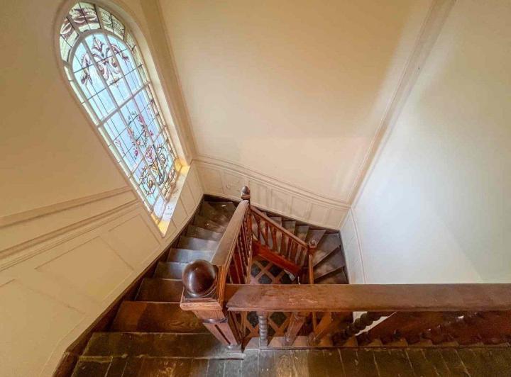 VENTA CASA 9 AMBIENTES FLORES 5