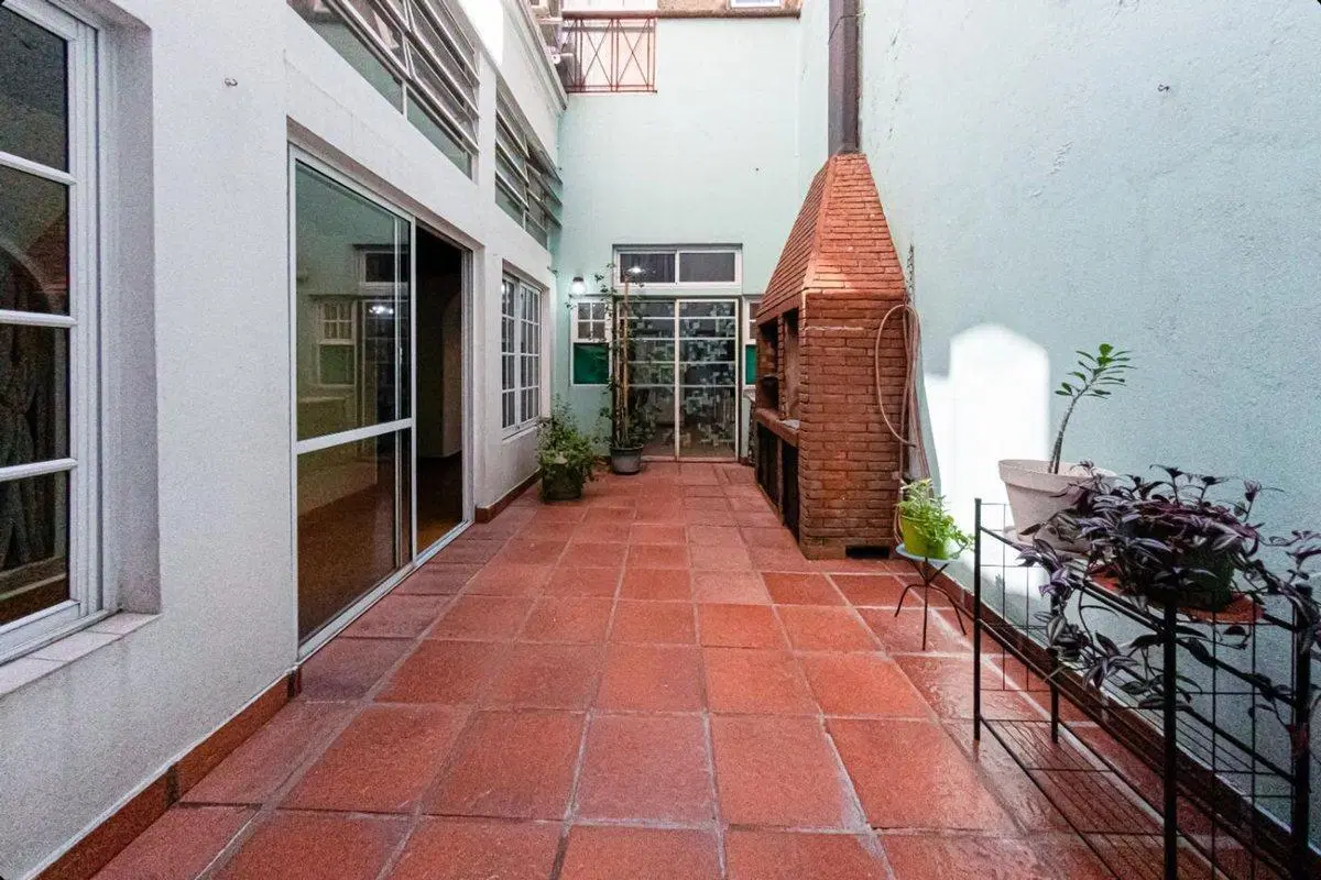 PH 5 AMBIENTES CON PATIO EN CABALLITO PLANTA BAJA 2