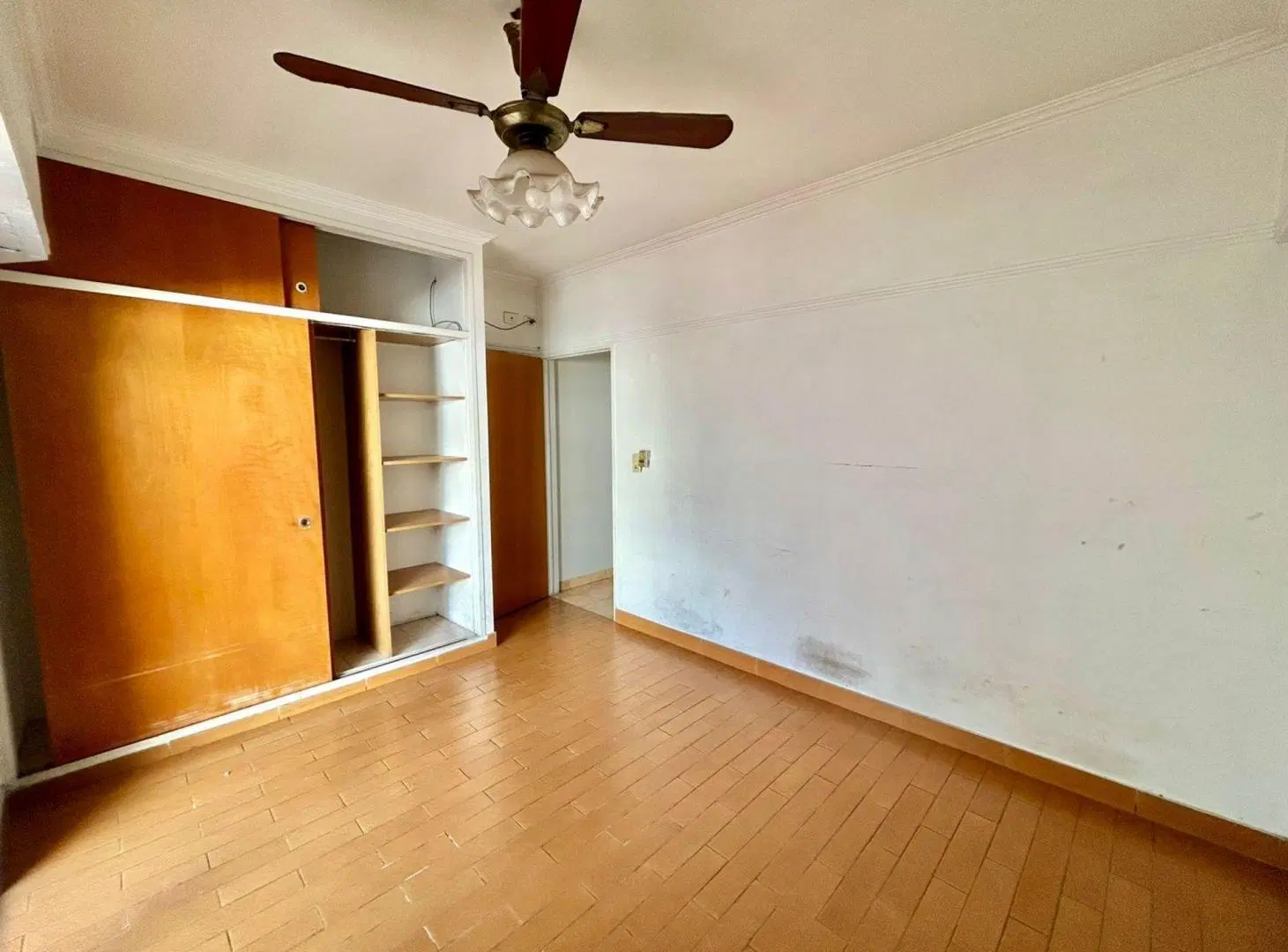 VENTA PH 2 AMBIENTES LINIERS PATIO 4