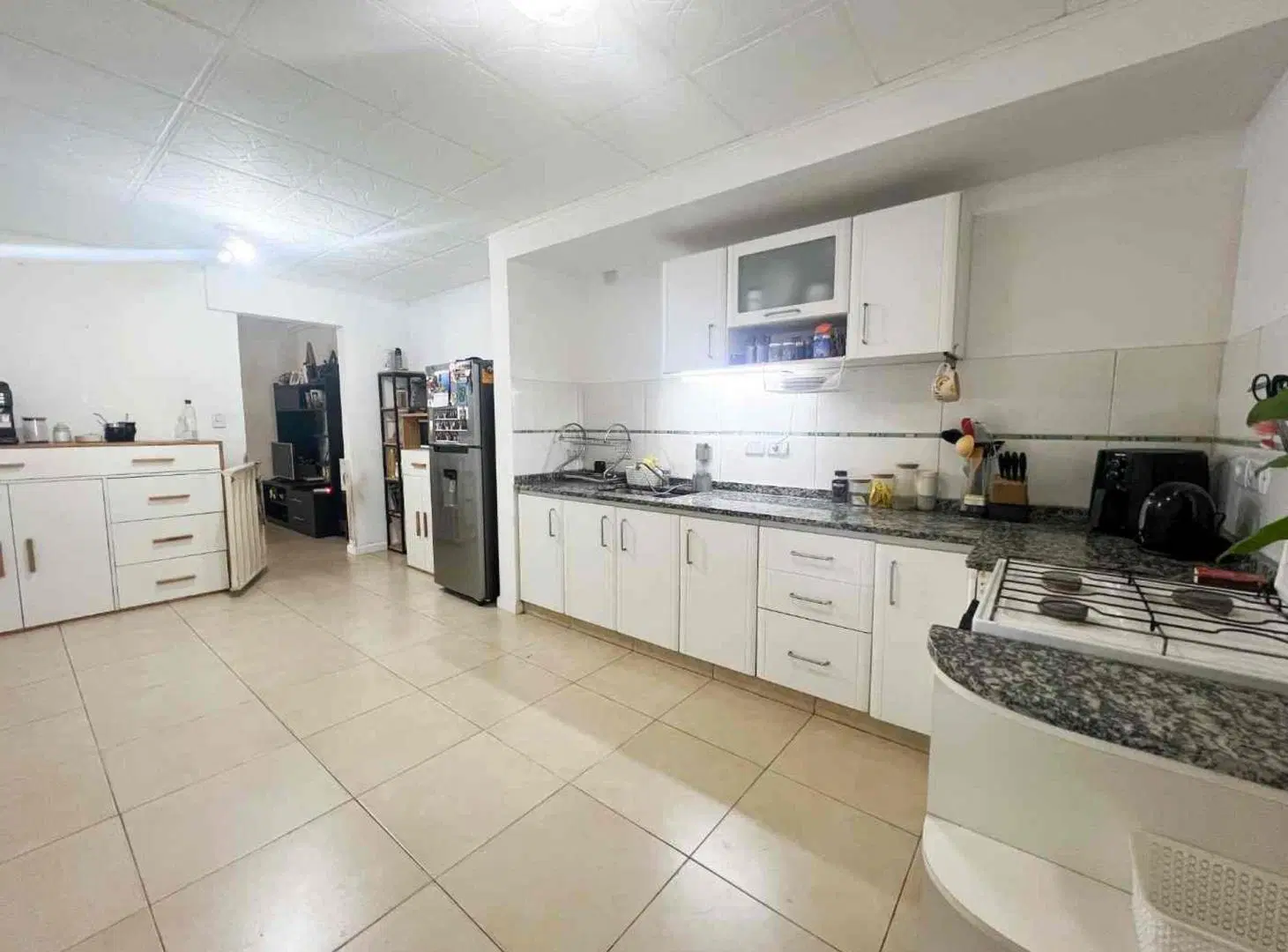 VENTA CASA 3 AMBIENTES JARDIN PILETA BANFIELD 5