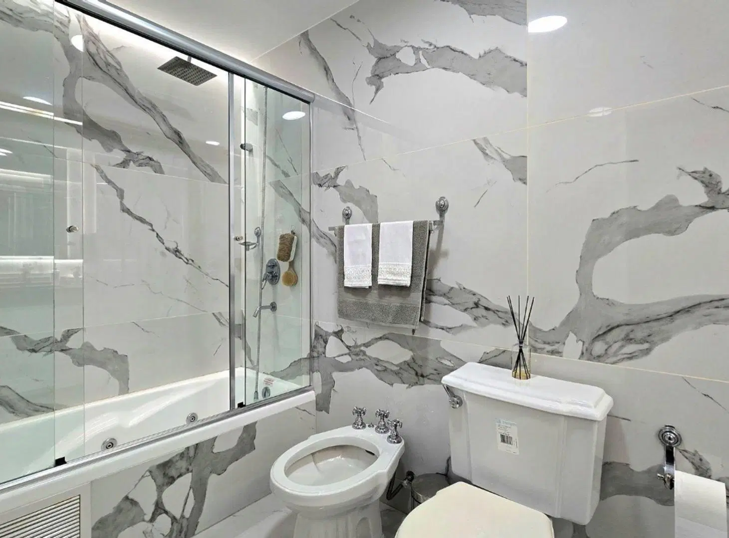 VENTA CASA 5 AMBIENTES VILLA LUGANO PILETA PARQUE 2