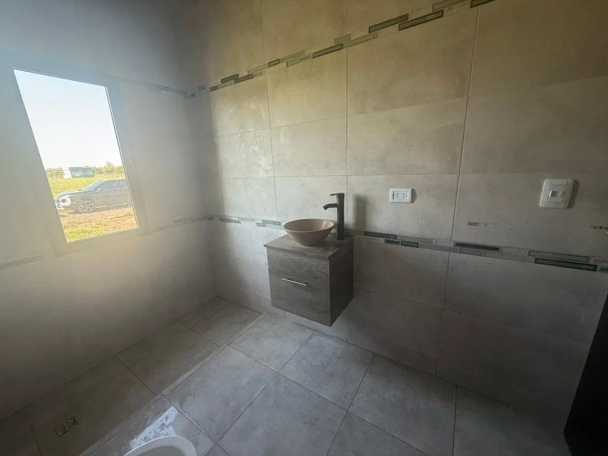 VENTA CASA EN MERLO 3 AMBIENTES  SE FINANCIA 4