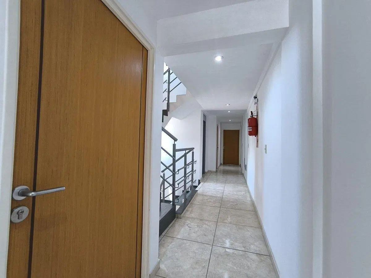 DEPARTAMENTO 2 AMBIENTES COCHERA 5