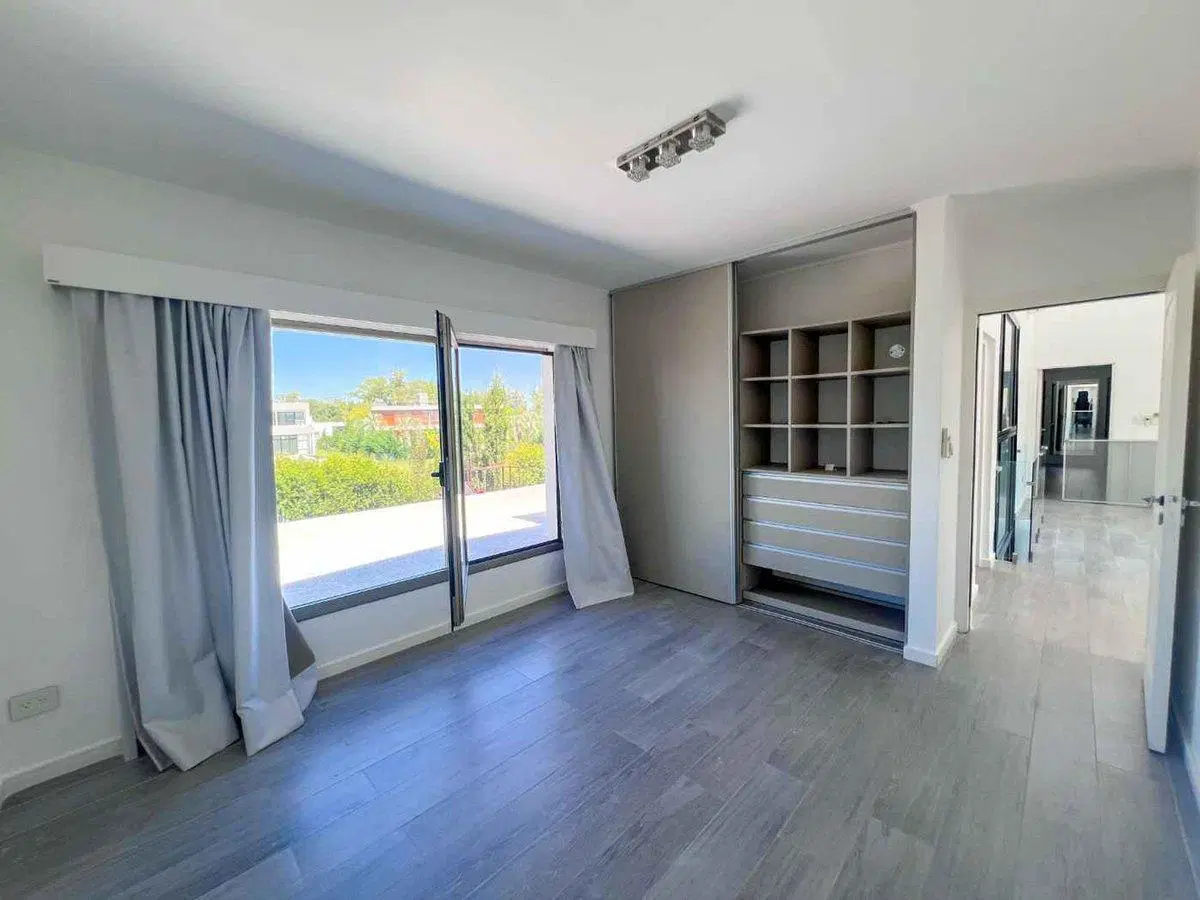 VENTA CASA DE 5 AMBIENTES GREENVILLE POLO&RESORT 2